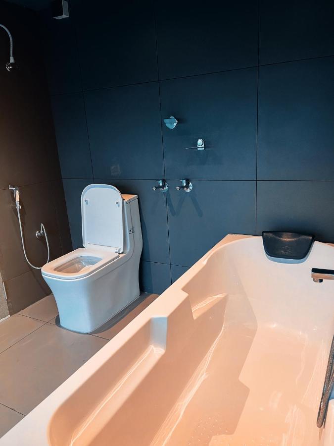 Bbc Luxury Apartments Perintalmanna Extérieur photo