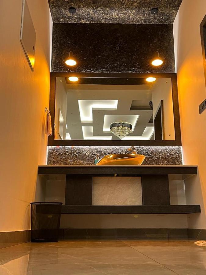 Bbc Luxury Apartments Perintalmanna Extérieur photo