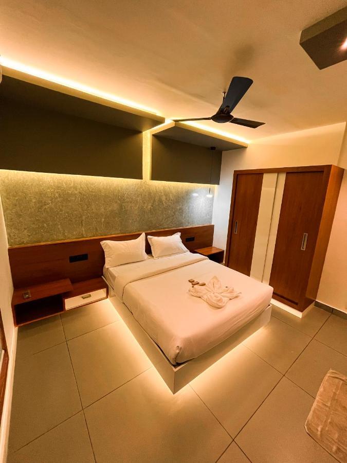 Bbc Luxury Apartments Perintalmanna Extérieur photo